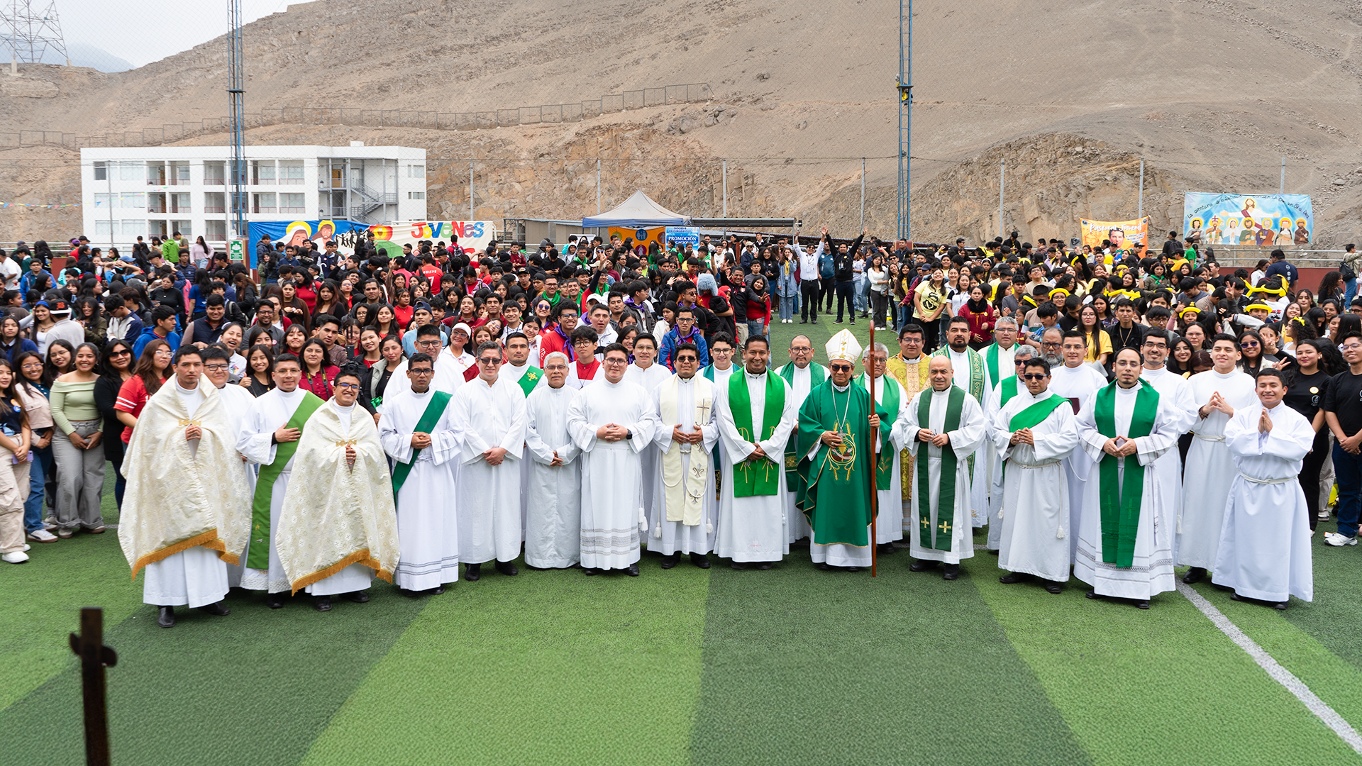 EJUCAR 2025: cinco vicarías peregrinaron bajo el lema “Jesucristo, mi esperanza”