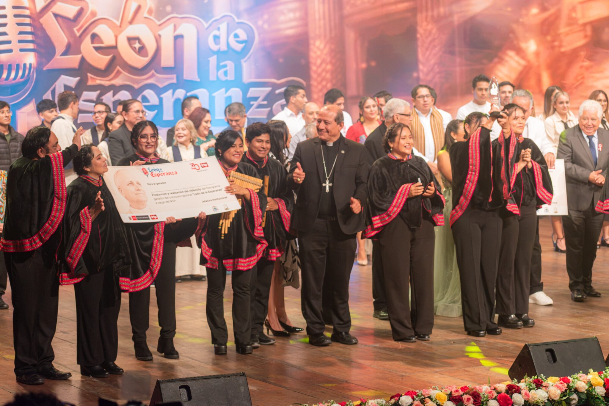 Papa León XIV felicita a los ganadores del concurso nacional «León de la Esperanza» y bendice el himno que acompañará su visita al Perú